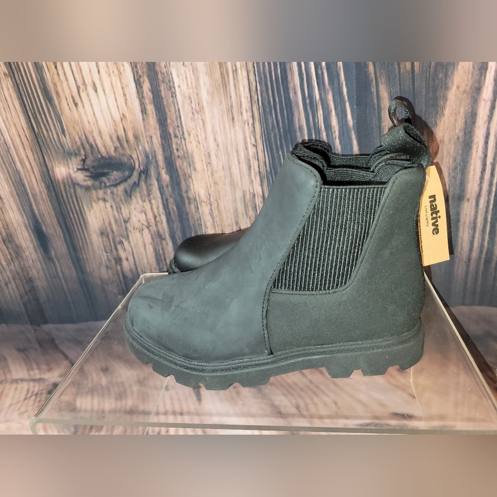 Native Kensington Treklite Jiffy Black Size J1